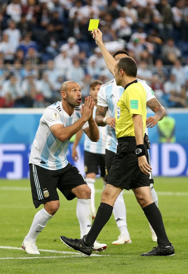 50 sắc th&aacute;i của Lionel Messi trong trận thắng kịch t&iacute;nh Nigeria - Ảnh 4.