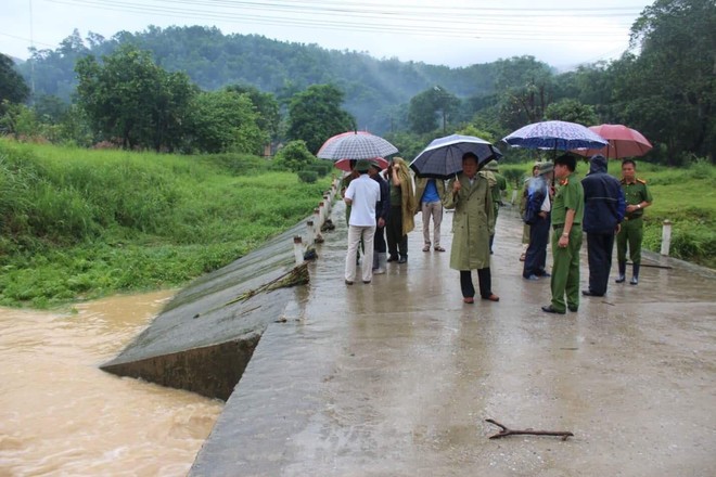 Quảng Ninh: Thiếu úy công an bị lũ quét cuốn trôi, thi thể được tìm thấy cách hiện trường 1km - Ảnh 1.