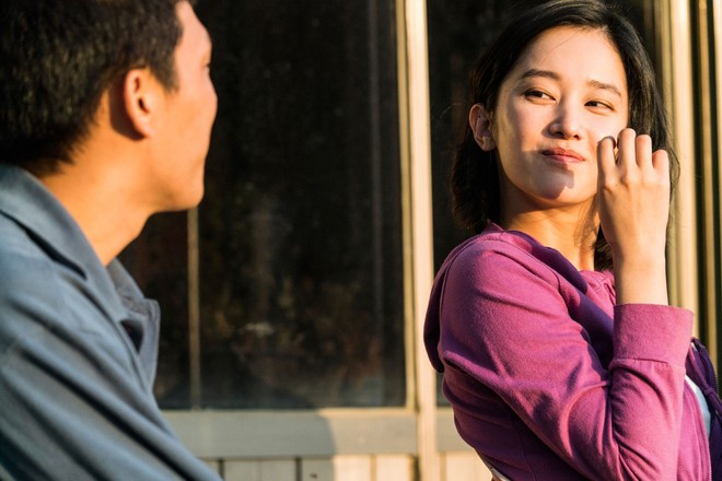 &ldquo;Burning&rdquo;: Ngọn lửa giận dữ của thanh ni&ecirc;n ngh&egrave;o trong x&atilde; hội H&agrave;n Quốc - Ảnh 4.