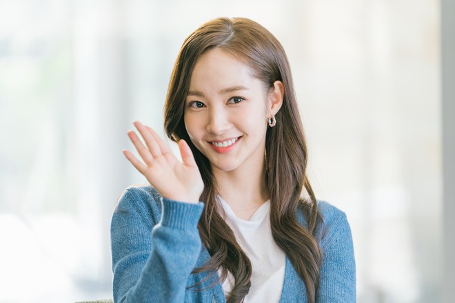 Thư Ký Kim Park Min Young: Bí mật để có màu son đẹp - Ảnh 1.