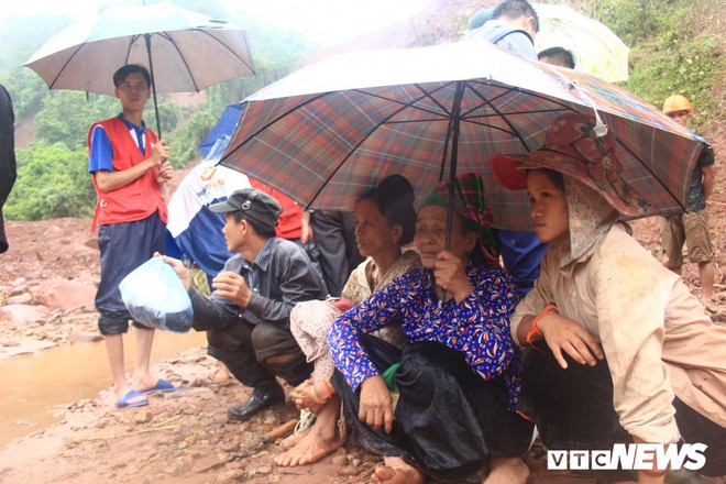 Những hình ảnh đau thương, tang tóc sau trận lũ quét khủng khiếp qua Lai Châu - Ảnh 20.