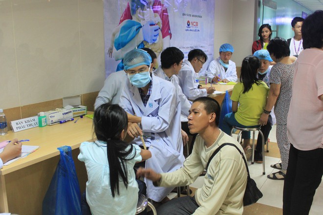 T&igrave;m lại nụ cười tươi nguy&ecirc;n, tr&ograve;n vẹn cho trẻ em ngh&egrave;o - Ảnh 2.