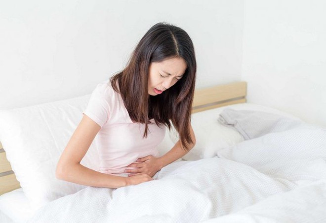 Hay mải l&agrave;m việc rồi ăn muộn, bỏ bữa g&acirc;y ra h&agrave;ng loạt t&aacute;c hại cho sức khỏe - Ảnh 3.