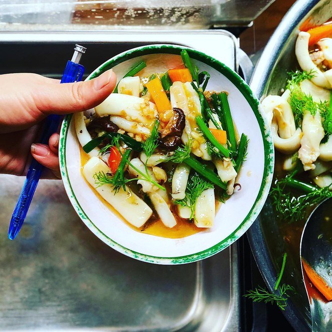 Ngoài cơm Vinh Thu thì Hà Nội còn có 4 hàng cơm bình dân nổi tiếng không kém phần - Ảnh 5.