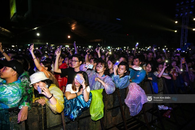 Hàng ngàn khán giả đội mưa cùng Da LAB thăng hoa trong đêm liveshow đầu tiên ở TP. HCM - Ảnh 10.