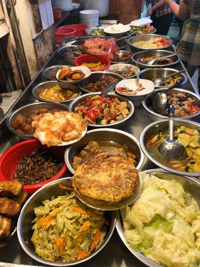 Ngoài cơm Vinh Thu thì Hà Nội còn có 4 hàng cơm bình dân nổi tiếng không kém phần - Ảnh 11.