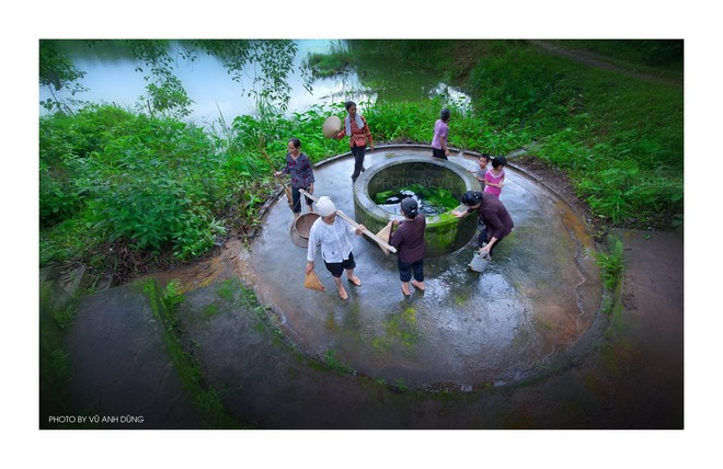 Bộ ảnh làng mạc Việt Nam trong lành mát rượi của một thầy giáo cấp 3 khiến dân tình ào ào về quê dịp cuối tuần - Ảnh 9.