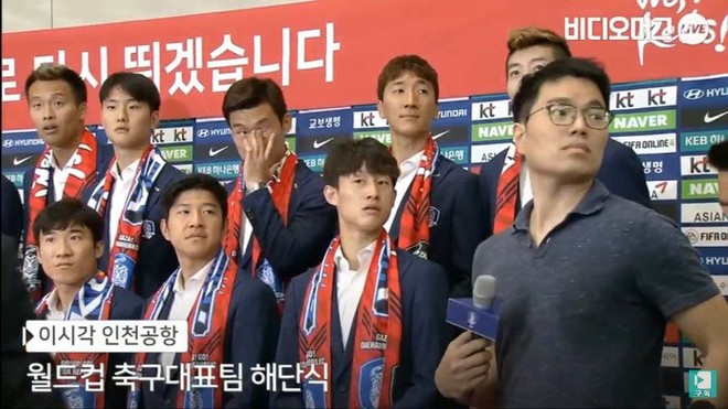 H&agrave;n Quốc: Cầu thủ về nước sau World Cup 2018 bị n&eacute;m trứng - Ảnh 3.