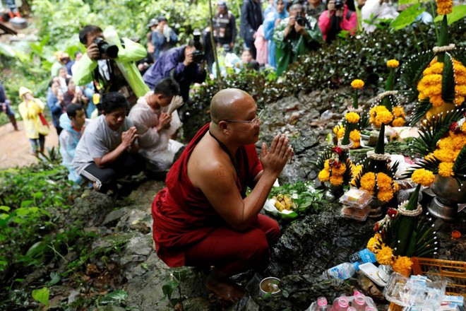 7 ngày trong bóng tối, Thái Lan chạy đua với thời gian giải cứu 12 thiếu niên và huấn luyện viên - Ảnh 9.