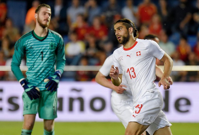 De Gea mắc sai lầm, Tây Ban Nha hòa thất vọng trước thềm World Cup 2018 - Ảnh 9.