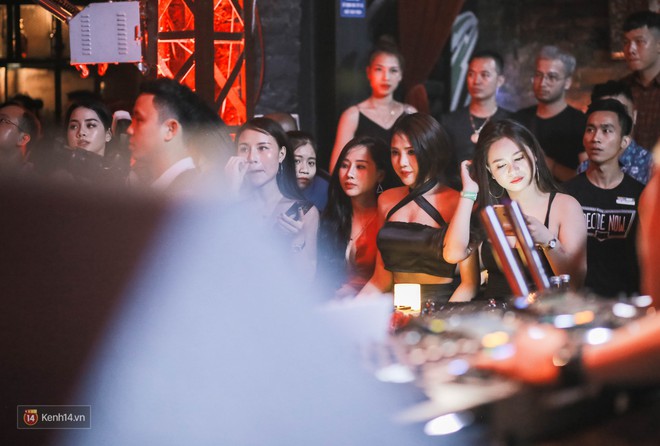 Bỏng mắt ngắm nhìn những cô nàng quyến rũ nhất trong buổi offline Vietnamese Sexy Bae Group - Ảnh 2.