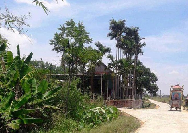 Nghi vấn chồng đổ xăng tự thi&ecirc;u cả nh&agrave; ở H&agrave; Tĩnh: Người chồng đ&atilde; kh&ocirc;ng qua khỏi - Ảnh 1.