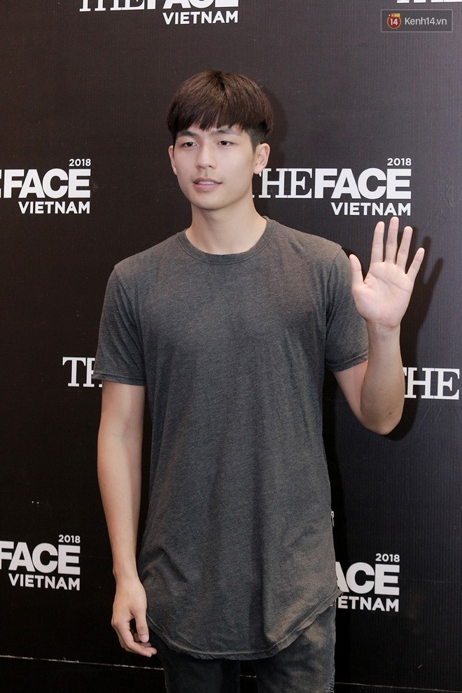 The Face: Phi công trẻ của Hòa Minzy, bạn trai Sĩ Thanh, người đẹp chuyển giới... đổ bộ buổi casting Hà Nội - Ảnh 2.