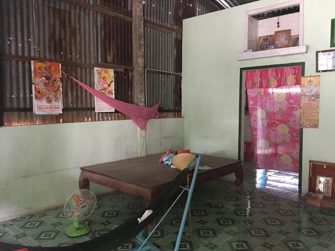 B&agrave; nội b&eacute; g&aacute;i 10 tuổi nghi bị bố ruột hiếp d&acirc;m: Con b&eacute; sợ cả nh&agrave; bị bố n&oacute; giết n&ecirc;n n&agrave;o d&aacute;m kể cho ai nghe, tội nghiệp ch&aacute;u t&ocirc;i qu&aacute; - Ảnh 2.
