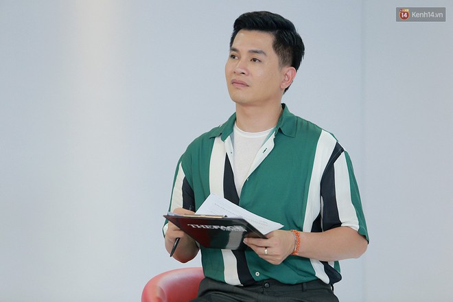 Thanh Hằng rớt nước mắt khi th&iacute; sinh chuyển giới tại The Face chia sẻ: Bố mẹ giấu em đi khỏi họ h&agrave;ng! - Ảnh 6.