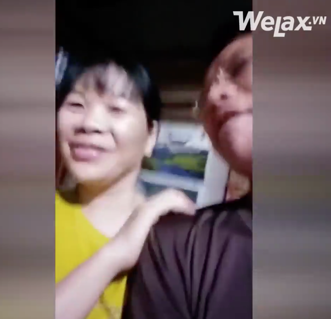 Cười b&ograve; với độ nh&acirc;y của c&aacute;c phụ huynh khi chơi tiktok - Ảnh 4.