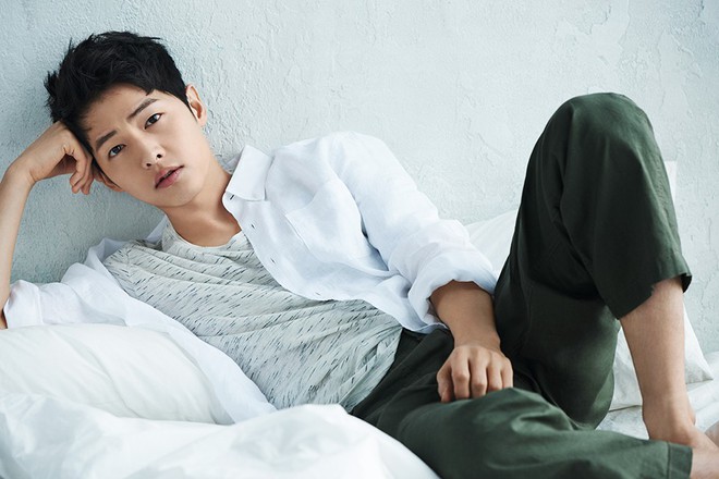 Song Joong Ki gặp đối thủ: Tài tử 40 tuổi xứ Hàn gây sốc vì trông còn trẻ hơn 12 năm trước - Ảnh 1.