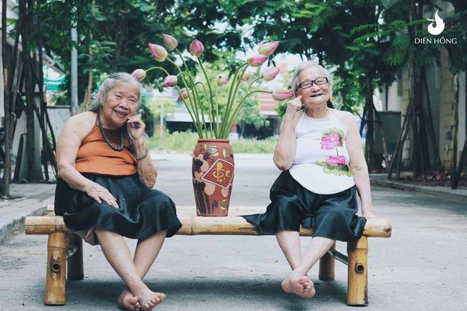 Bộ ảnh Sen của 2 b&agrave; cụ khiến cư d&acirc;n mạng ước ao l&uacute;c về gi&agrave; cũng c&oacute; một BFF như thế - Ảnh 6.