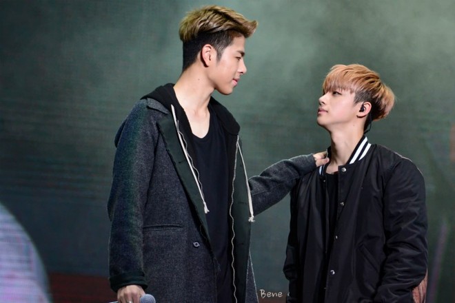 Sự thật th&uacute; vị tại Kpop: Nh&oacute;m nhạc n&agrave;o cũng c&oacute; những pha ch&ecirc;nh lệch chiều cao như người khổng lồ v&agrave; t&iacute; hon - Ảnh 20.