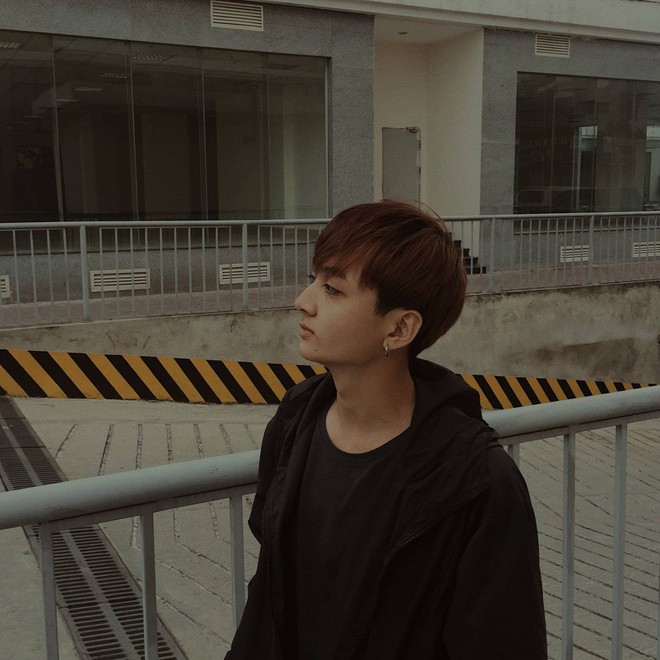 Cover lại hit mới của BTS, ch&agrave;ng trai bỗng được ch&uacute; &yacute; v&igrave; đẹp trai kh&ocirc;ng kh&aacute;c g&igrave; tiểu Soobin Ho&agrave;ng Sơn - Ảnh 13.