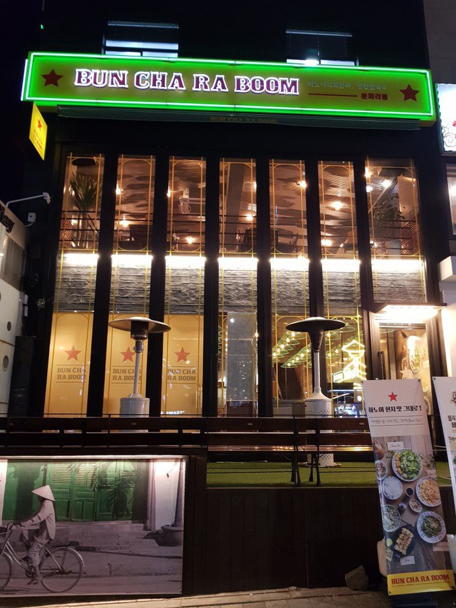 Nhà hàng Việt giữa lòng Seoul nổi tiếng đến nỗi muốn ăn phải xếp hàng tận 20 phút - Ảnh 1.