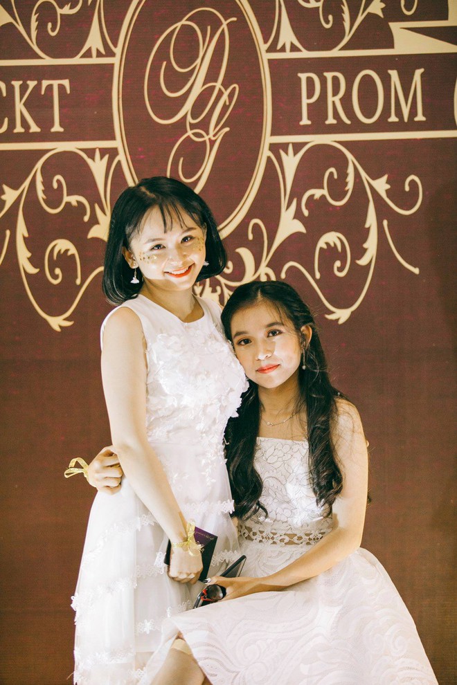 Không chỉ RMIT, trường chuyên phố núi Kon Tum cũng khiến chúng ta đã mắt với dàn trai xinh gái đẹp trong tiệc prom - Ảnh 17.