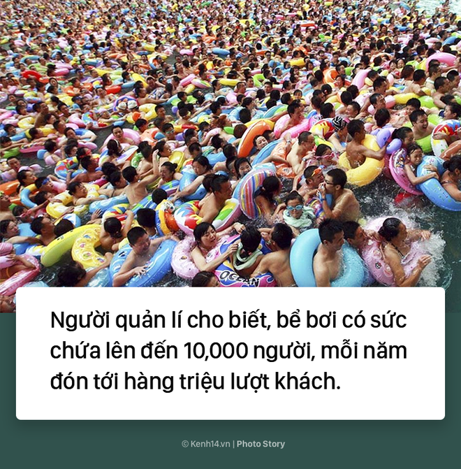 Đến hẹn lại lên: Vừa vào hè, bể bơi ở Trung Quốc đã đông tới mức phải gạt người ra để nhìn thấy nước - Ảnh 9.