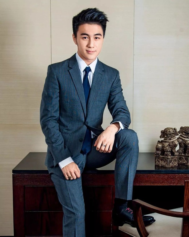 Muốn biết phong c&aacute;ch so&aacute;i ca l&agrave; như thế n&agrave;o, bạn h&atilde;y nh&igrave;n v&agrave;o bạn trai tin đồn của si&ecirc;u mẫu Ming Xi - Ảnh 2.