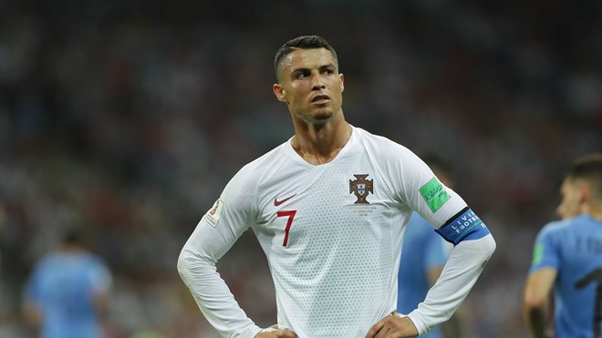 Ronaldo theo chân Messi rời World Cup 2018 trong nước mắt - Ảnh 4.