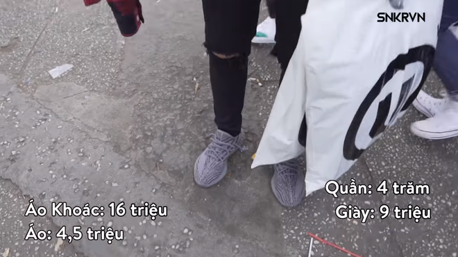 Đoạn clip c&aacute;c bạn trẻ Việt mặc đồ nửa tỷ đi Sneaker Fest 2018 bị tố c&oacute; nhiều m&oacute;n... fake - Ảnh 6.