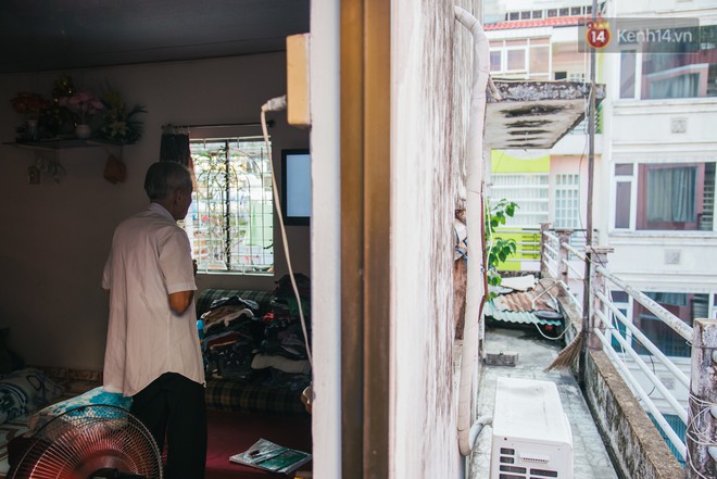 Chuyện &ocirc;ng cụ 77 tuổi ngồi ở thư viện S&agrave;i G&ograve;n từ s&aacute;ng đến tối mịt: Ăn cơm từ thiện, luyện học tiếng Anh - Ảnh 12.