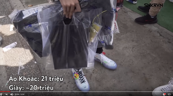 Bên lề clip khoe giá đồ tại Sneaker Fest: Các bạn trẻ Việt mặc đồ hiệu đẹp hay chưa? - Ảnh 8.
