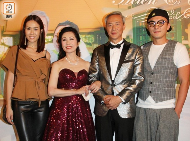 Sao nam “Lộc Đỉnh Ký” hạnh phúc tổ chức đám cưới ở tuổi 63, dàn sao TVB nô nức tới dự hôn lễ - Ảnh 13.
