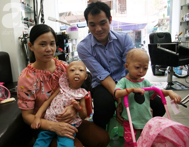 Mẹ của 2 b&eacute; g&aacute;i bị đầu, cổ vẹo lệch ở Tuy&ecirc;n Quang: Gi&aacute; như con khỏi bệnh, d&ugrave; đ&aacute;nh đổi g&igrave; t&ocirc;i cũng cam l&ograve;ng - Ảnh 3.