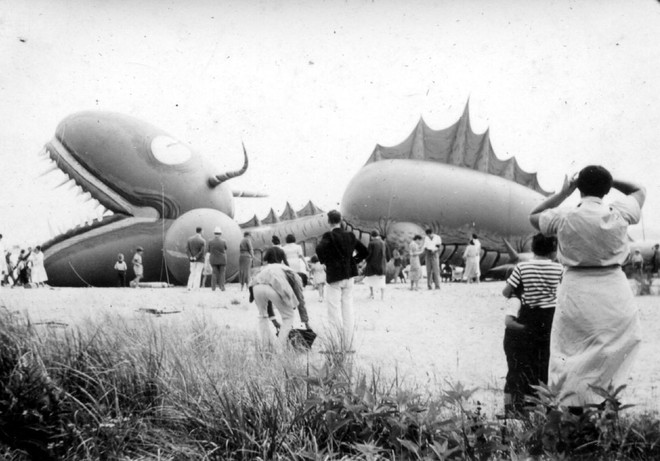 Rắn khổng lồ Nantucket 1937: Con quái vật biển gây rúng động giới khoa học, làm dân tình khiếp sợ xanh mặt hóa ra chỉ là... bong bóng đồ chơi - Ảnh 10.