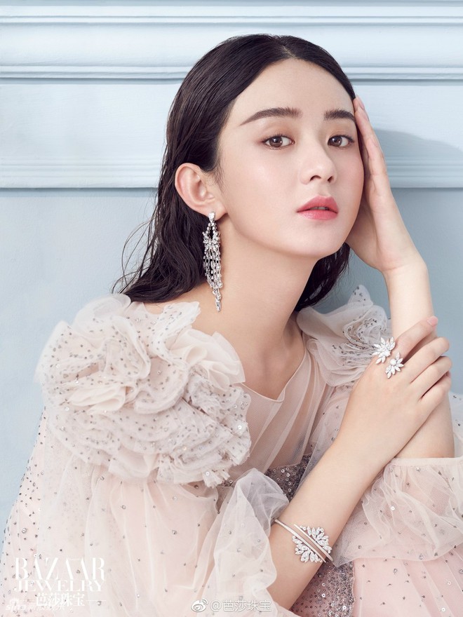 Triệu Lệ Dĩnh lột x&aacute;c trở n&ecirc;n quyến rũ v&agrave; gợi cảm kh&oacute; tin, kh&ocirc;ng c&ograve;n đơ cứng, v&ocirc; hồn như trước - Ảnh 8.