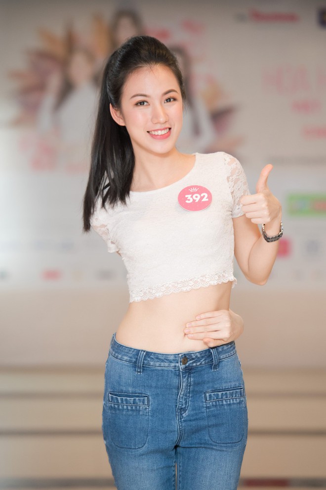 Dàn thí sinh Hoa hậu Việt Nam 2018 phía Bắc khoe eo thon, ráo riết tập luyện cho đêm Chung khảo  - Ảnh 4.