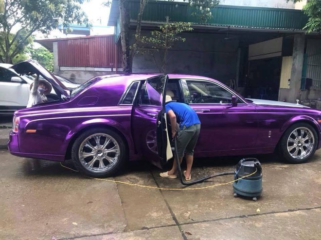 Những chiếc xe Rolls Royce hàng độc được giới siêu giàu săn lùng