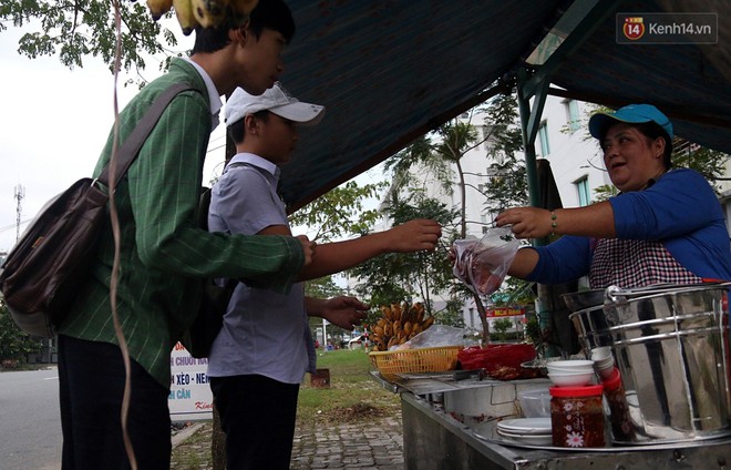 &quot;Chung cư kh&#244;ng chồng&quot; ở Đ&#224; Nẵng: Nơi những người phụ nữ đ&#249;m bọc, l&#224;m tất cả việc của đ&#224;n &#244;ng kể cả bảo vệ tổ d&#226;n phố - Ảnh 4.