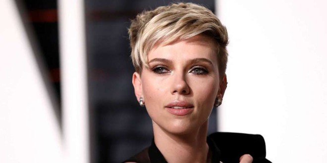 Scarlett Johansson rời bỏ vai diễn chuyển giới sau khi nhận đủ gạch đá từ cộng đồng LGBT - Ảnh 2.