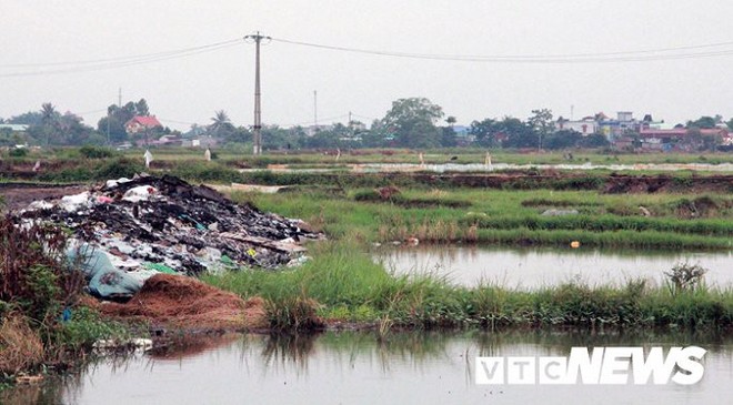 Ảnh: Dân Hải Phòng khốn khổ vì bị khói đốt phế thải công nghiệp bủa vây - Ảnh 11.