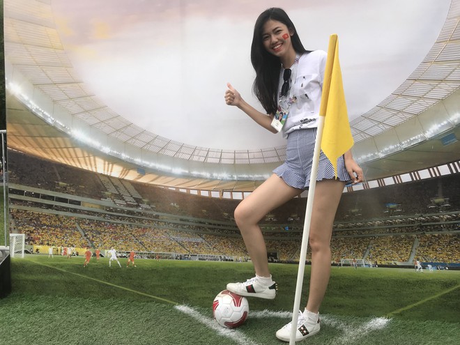 Á hậu Thanh Tú và siêu mẫu Thu Hằng sang Nga xem chung kết World Cup 2018 - Ảnh 1.