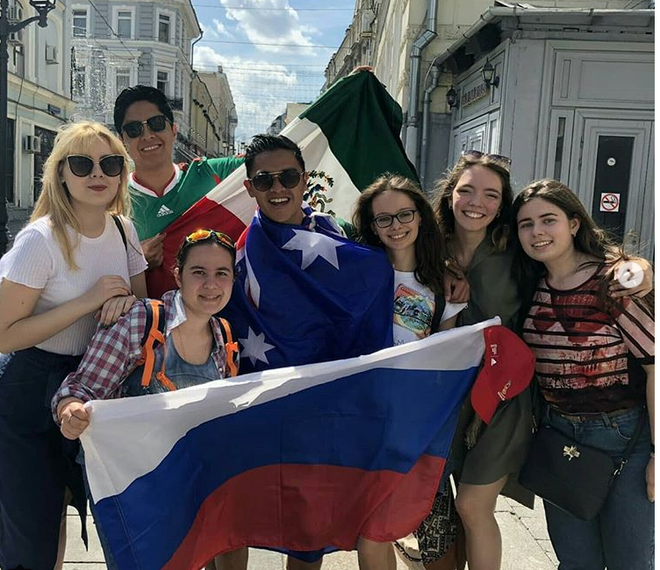 Du học sinh Việt từ khắp nơi tr&ecirc;n thế giới đ&atilde; đổ về Moscow để chứng kiến Chung kết WC 2018 - Ảnh 6.