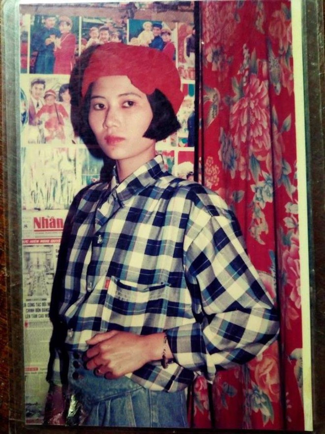 Nh&igrave;n lại ảnh ng&agrave;y xưa mới thấy, mẹ ch&uacute;ng ta ch&iacute;nh l&agrave; những hotgirl v&agrave; fashionista đời đầu! - Ảnh 6.