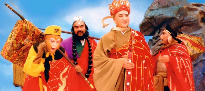 B&agrave; nội 87 tuổi vẫn th&iacute;ch xem T&acirc;y Du K&yacute; khiến cư d&acirc;n mạng phải &ocirc;m tim v&igrave; qu&aacute; dễ thương - Ảnh 3.