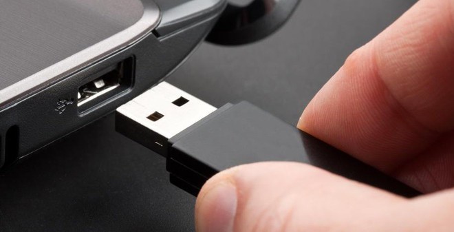 Rút USB đột ngột khỏi máy tính khi đang dùng dở có bị hỏng, mất dữ liệu hay không? - Ảnh 3.