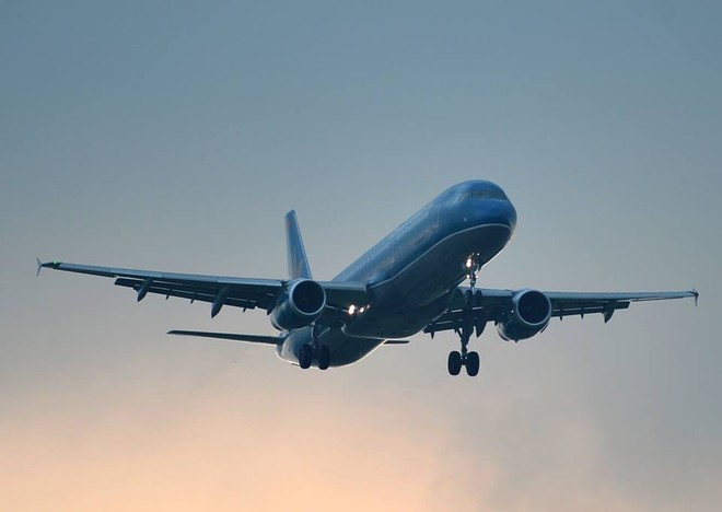 Lập đo&agrave;n kiểm tra x&aacute;c minh m&aacute;y bay của Vietnam Airlines gặp sự cố tại s&acirc;n bay Vinh - Ảnh 1.