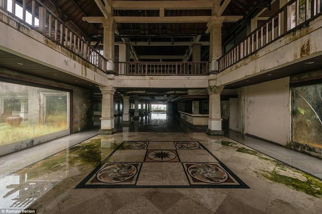 Khách sạn bỏ hoang bí ẩn trên đảo Bali: Hoàn hảo từ kiến trúc đến vị thế nhưng không bao giờ mở cửa - Ảnh 6.