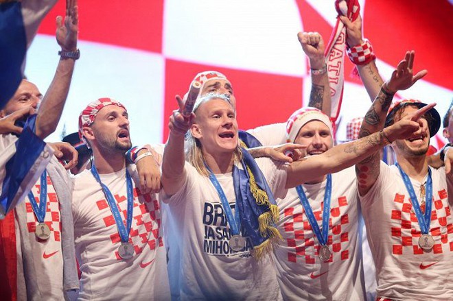 Tuyển Croatia dùng toàn bộ 29,5 triệu USD tiền thưởng World Cup làm từ thiện - Ảnh 1.