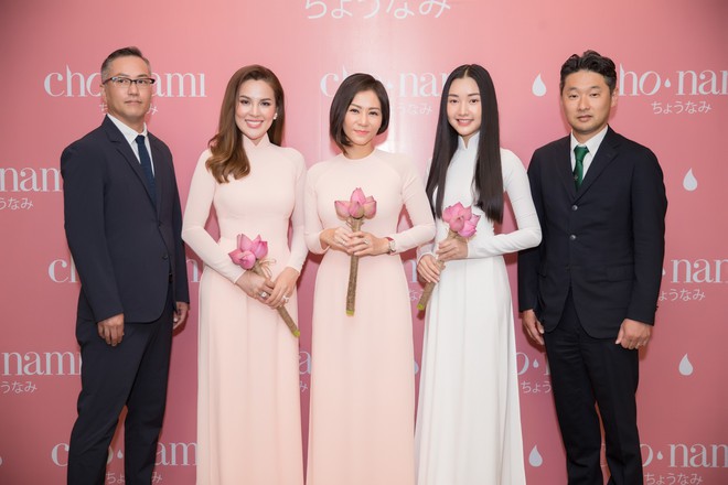 Thu Minh, Phương L&ecirc;, Ngọc Tr&acirc;n l&agrave;m đại sứ thương hiệu mỹ phẩm Nhật d&agrave;nh cho người Việt - Ảnh 1.